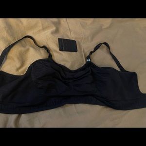 Kindred Bravely Sublime® Hands-Free Pumping & Nursing Bra - Large (used)